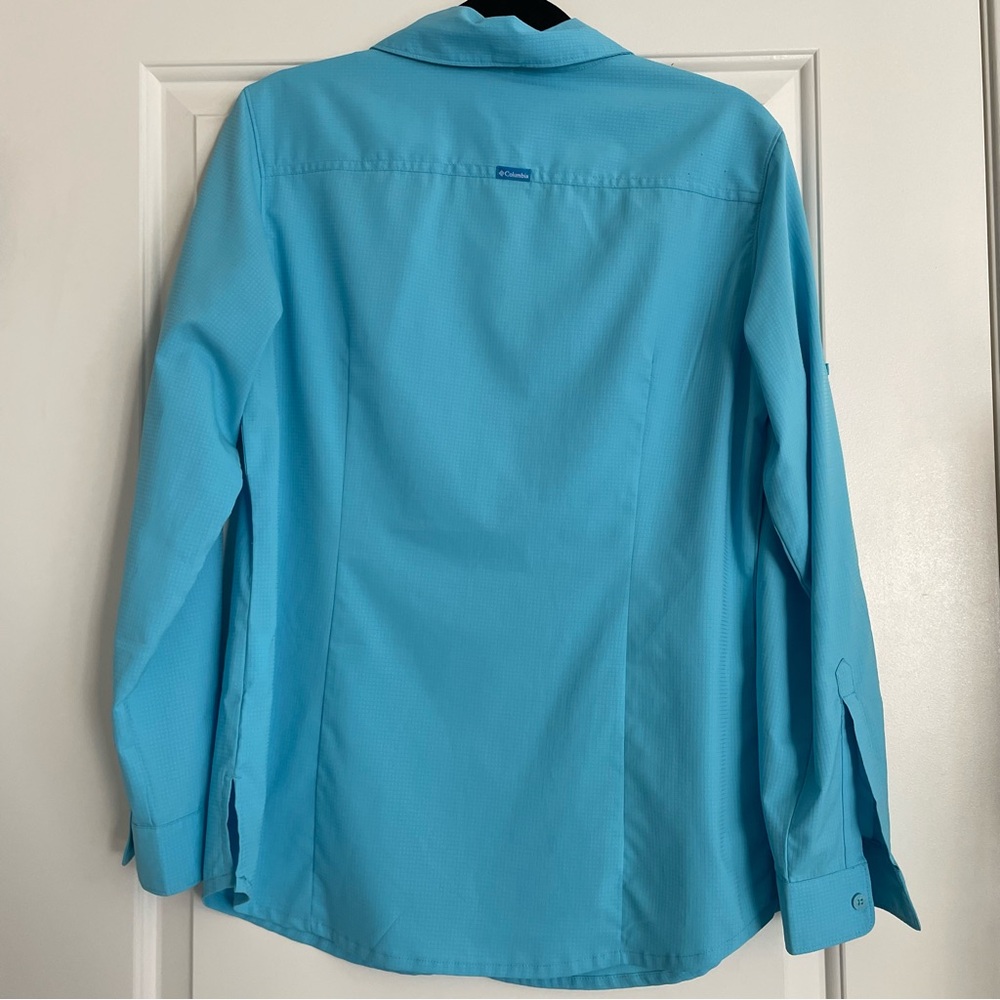 Columbia light blue Long Sleeve Women's Top button‎ up Omni shade - Picture 3 of 7